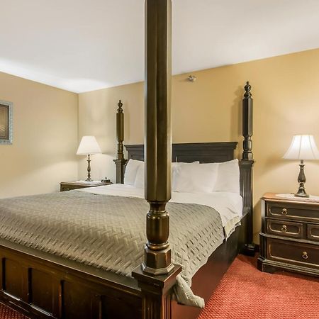 Econo Lodge Rice Lake Εξωτερικό φωτογραφία
