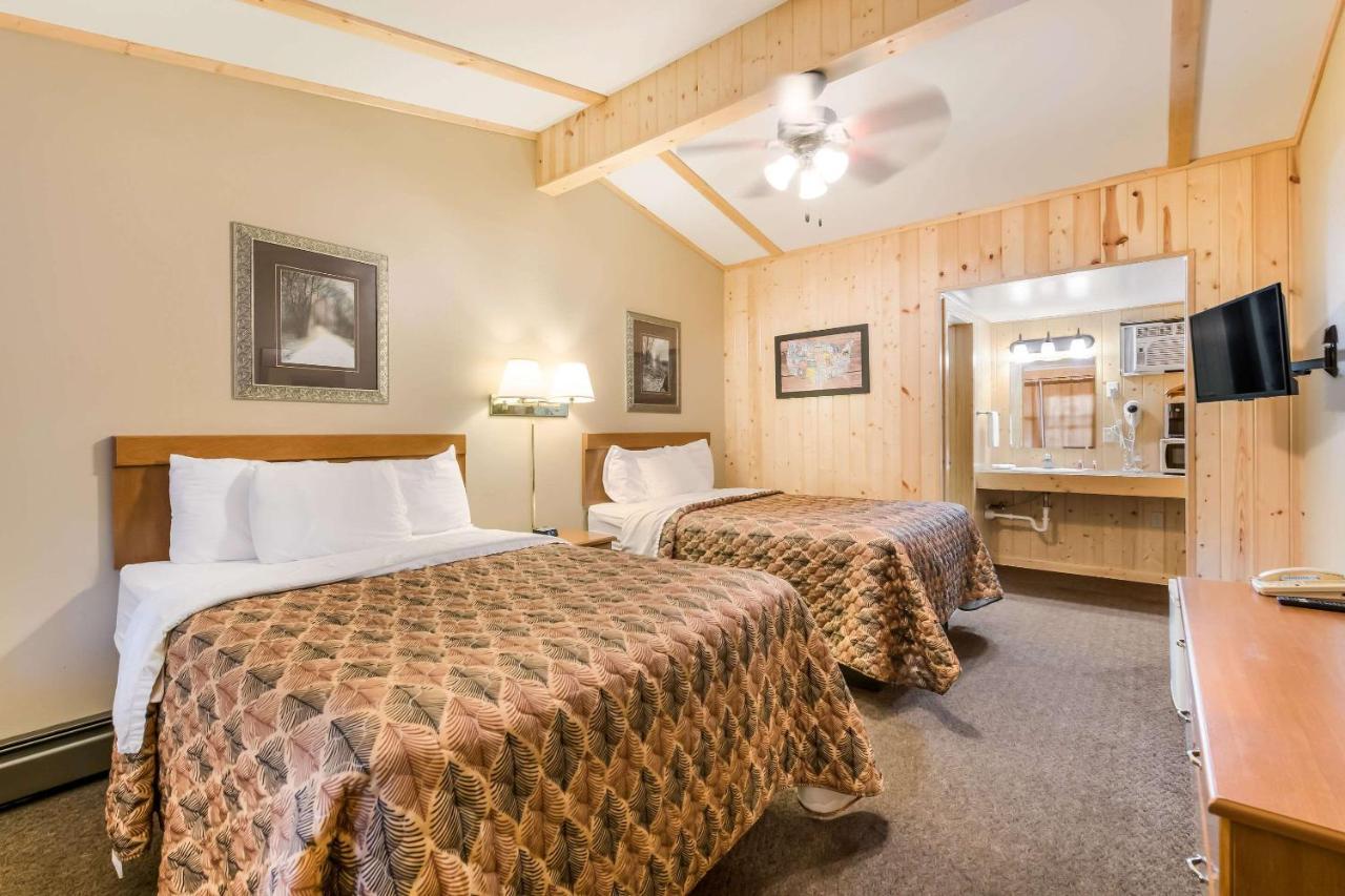 Econo Lodge Rice Lake Εξωτερικό φωτογραφία
