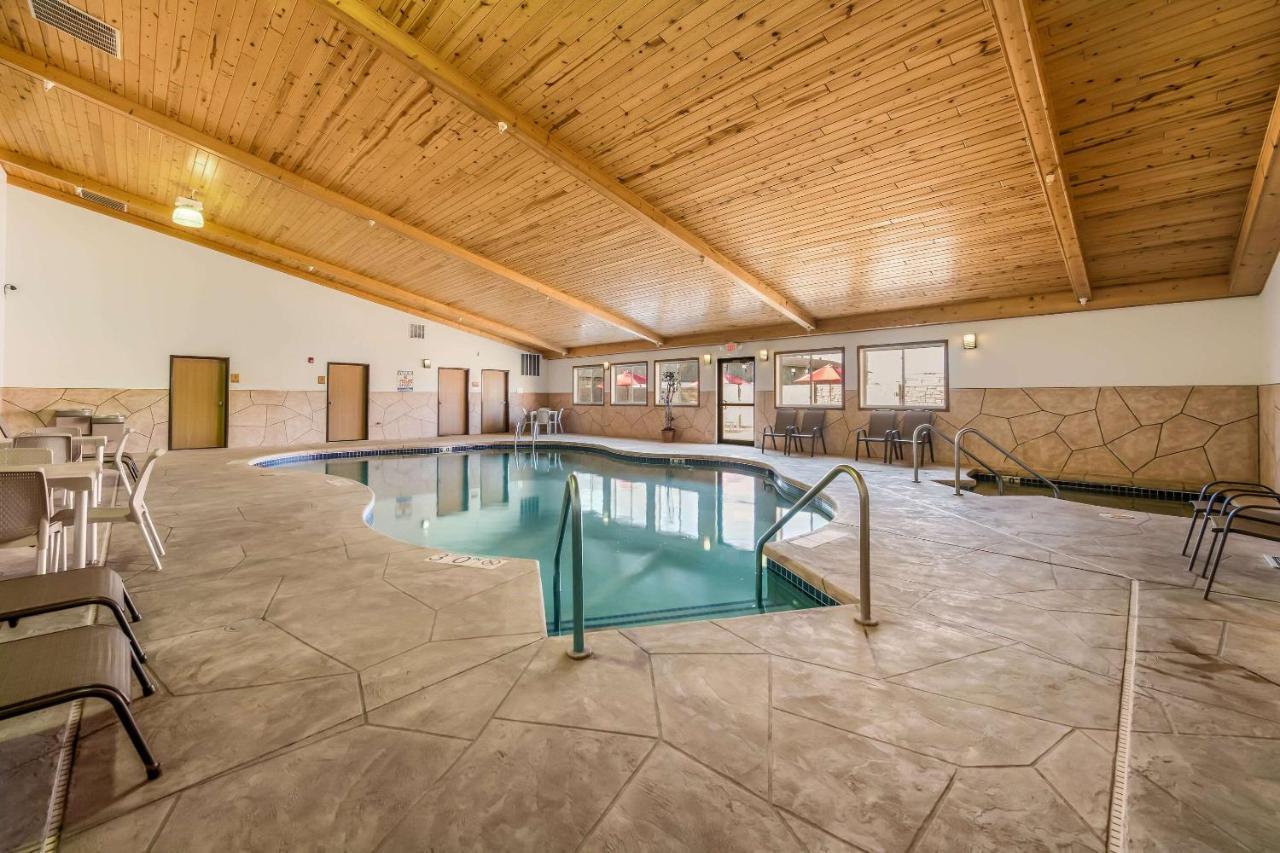 Econo Lodge Rice Lake Εξωτερικό φωτογραφία