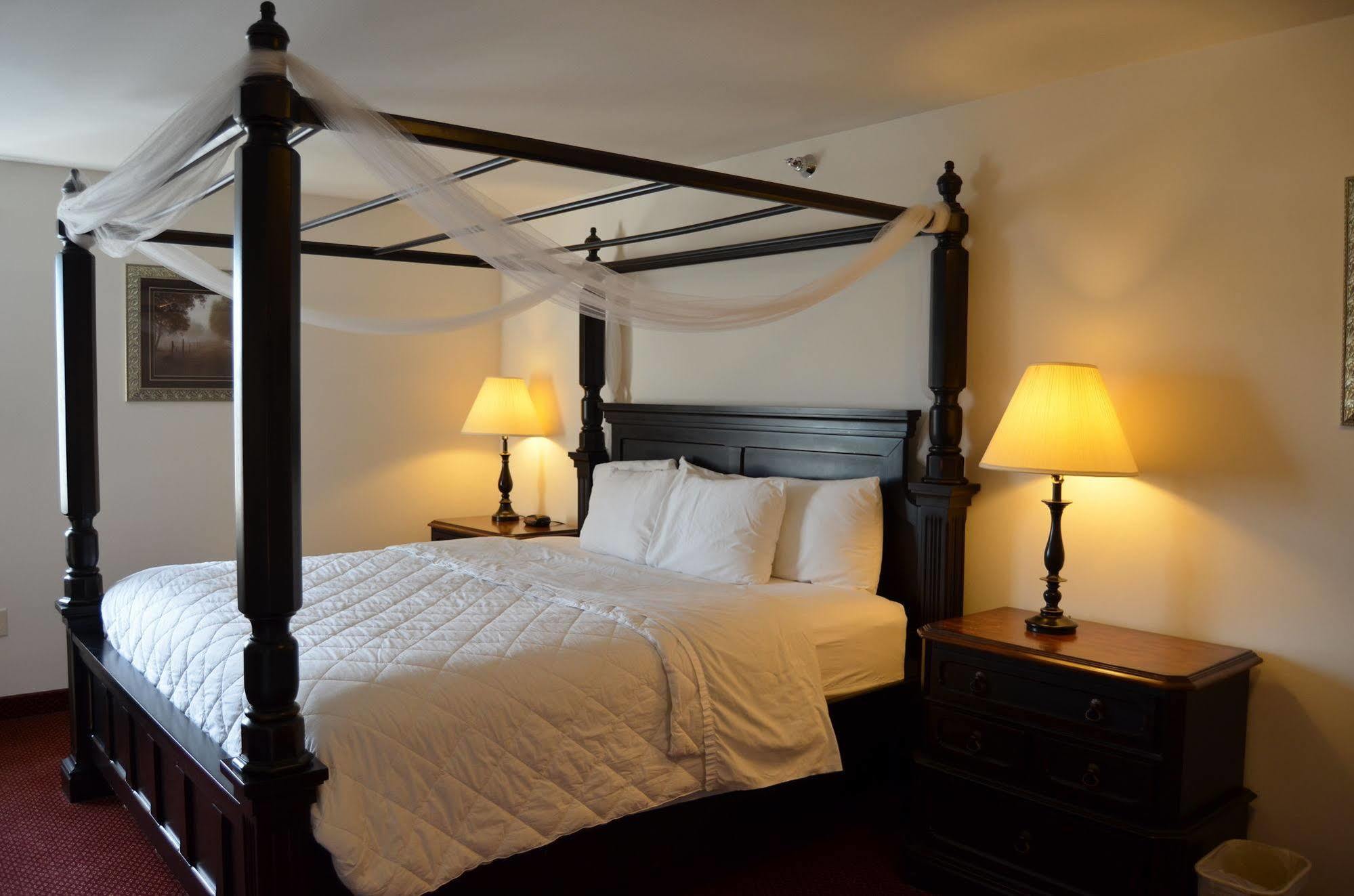 Econo Lodge Rice Lake Εξωτερικό φωτογραφία